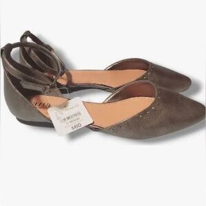 Elegant Brown Women's Flats -NEW